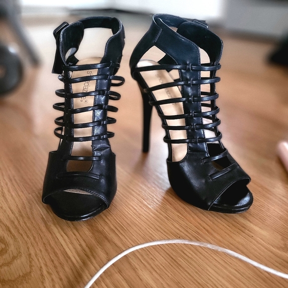 Cadance Caged Stiletto Heel - Picture 2 of 15